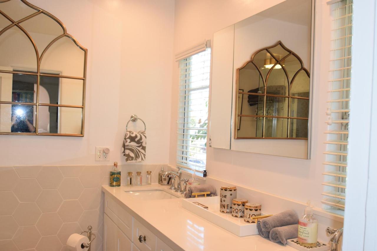 Beverly Hills Celebrity Villa