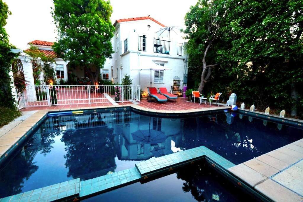Beverly Hills Celebrity Villa